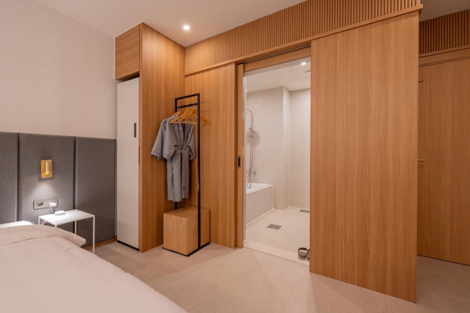 H-Avenue Hotel Munhyeon Busan Esterno foto