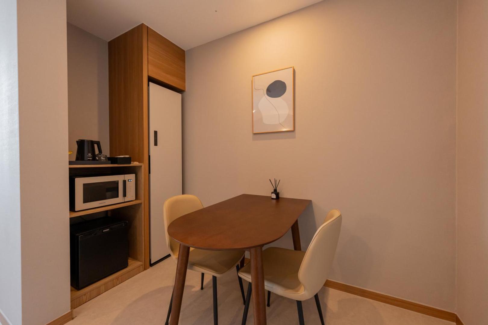H-Avenue Hotel Munhyeon Busan Esterno foto