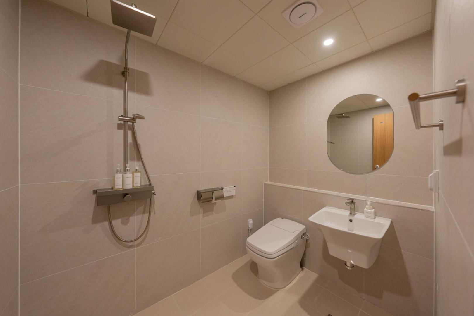 H-Avenue Hotel Munhyeon Busan Esterno foto
