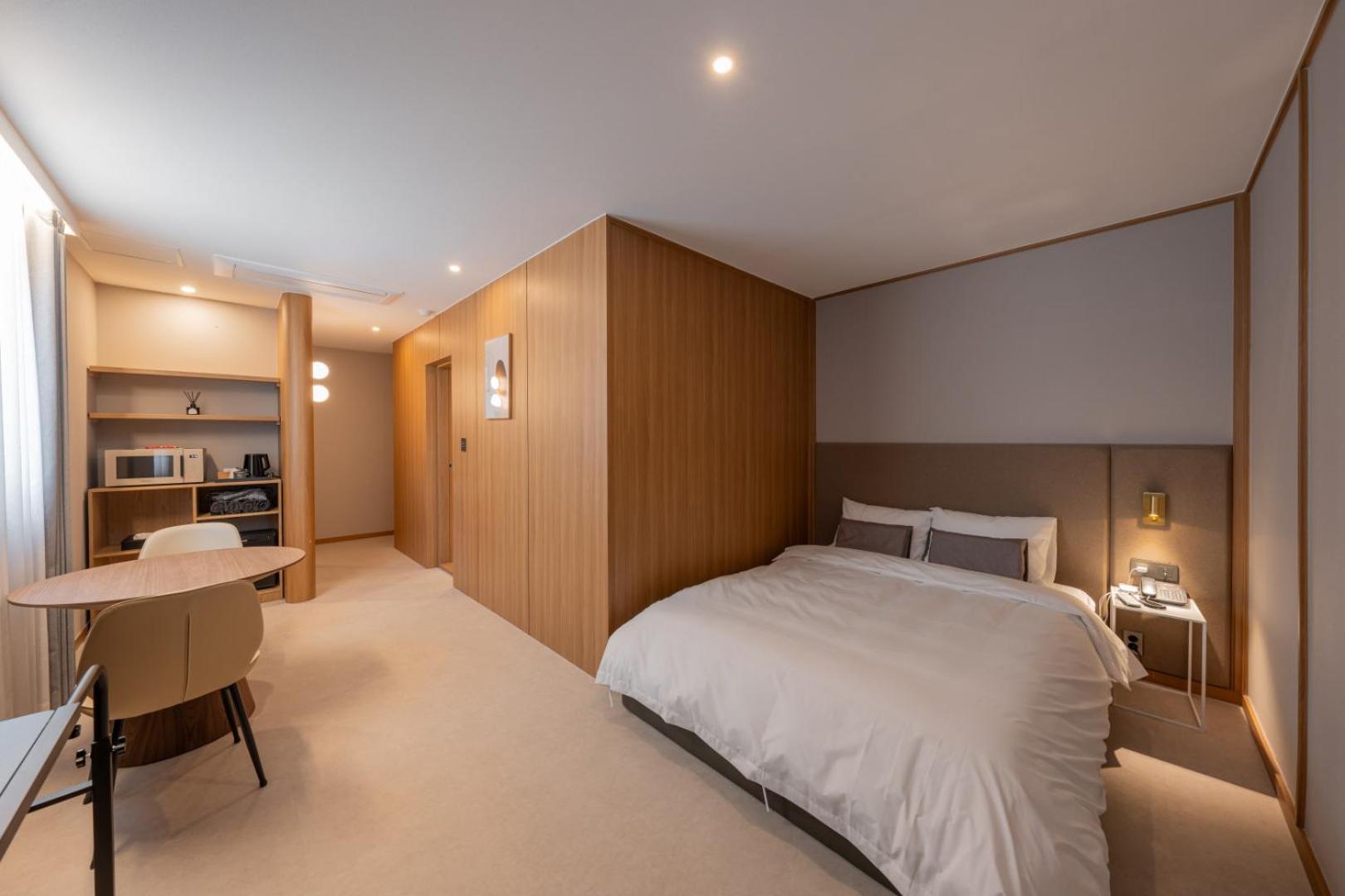 H-Avenue Hotel Munhyeon Busan Esterno foto